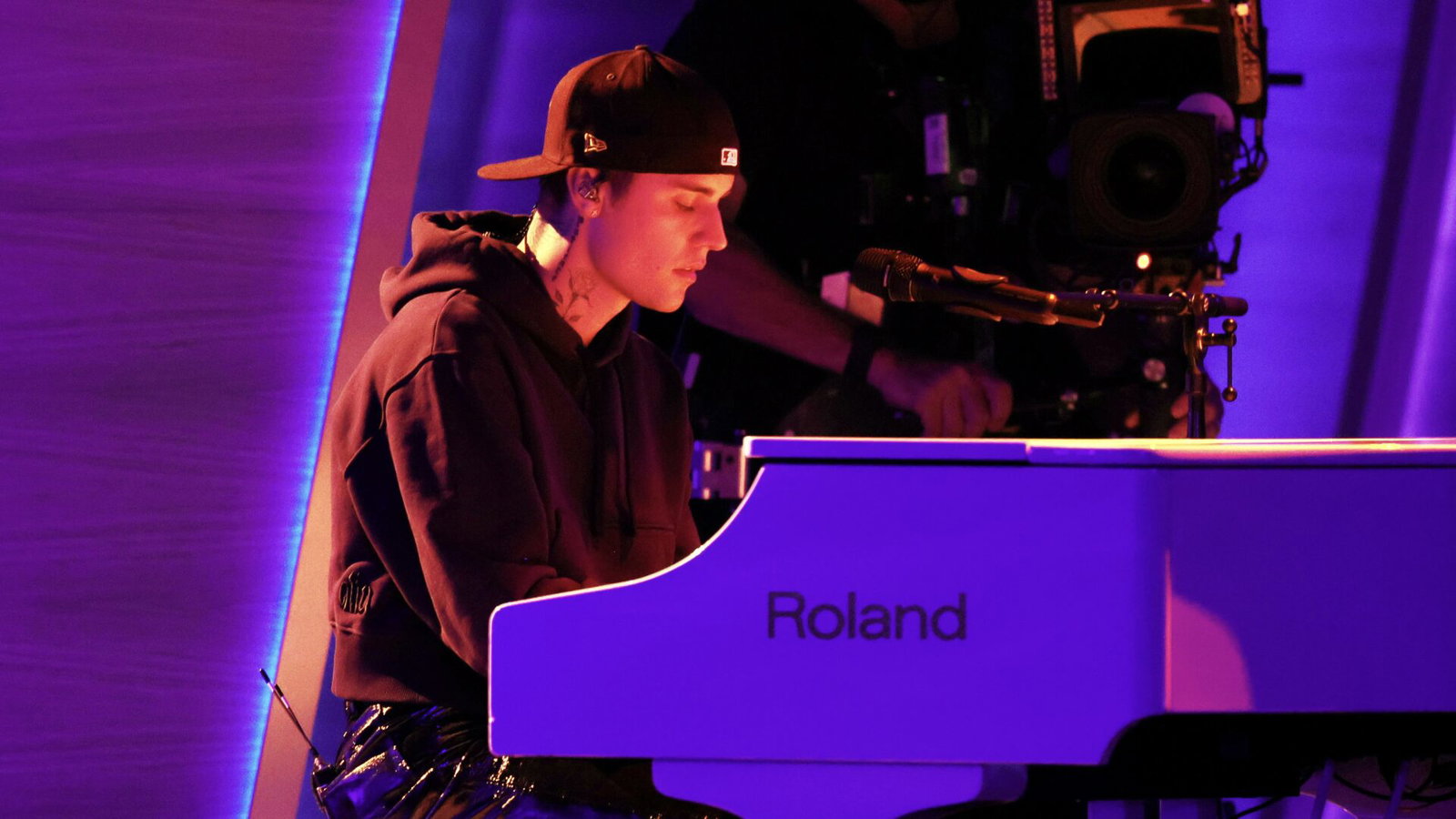 Justin Bieber Leading Worship at Coachella Says Something Bigger Than Celebrity Faith